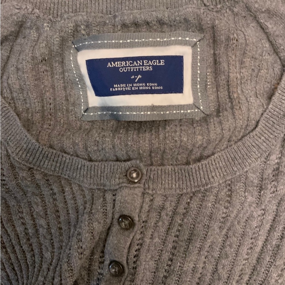 American Eagle Outfitters Gray Short Sleeve Tee
